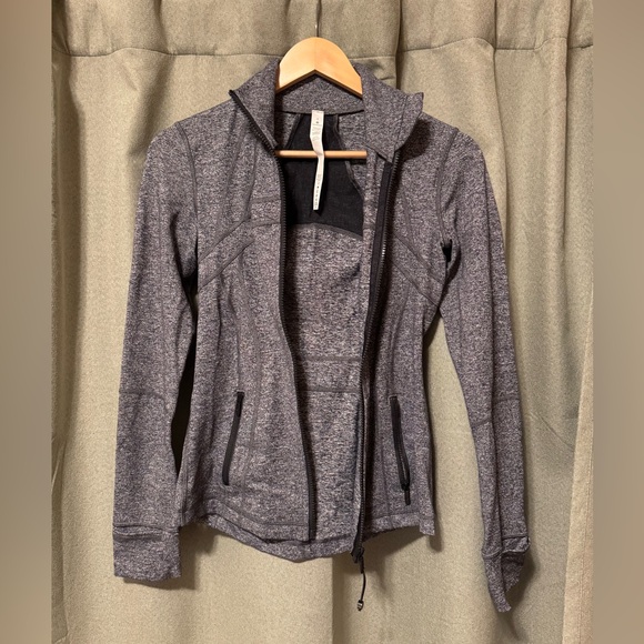 Lululemon Define Jacket, heathered grey black size 4 - Picture 2 of 3